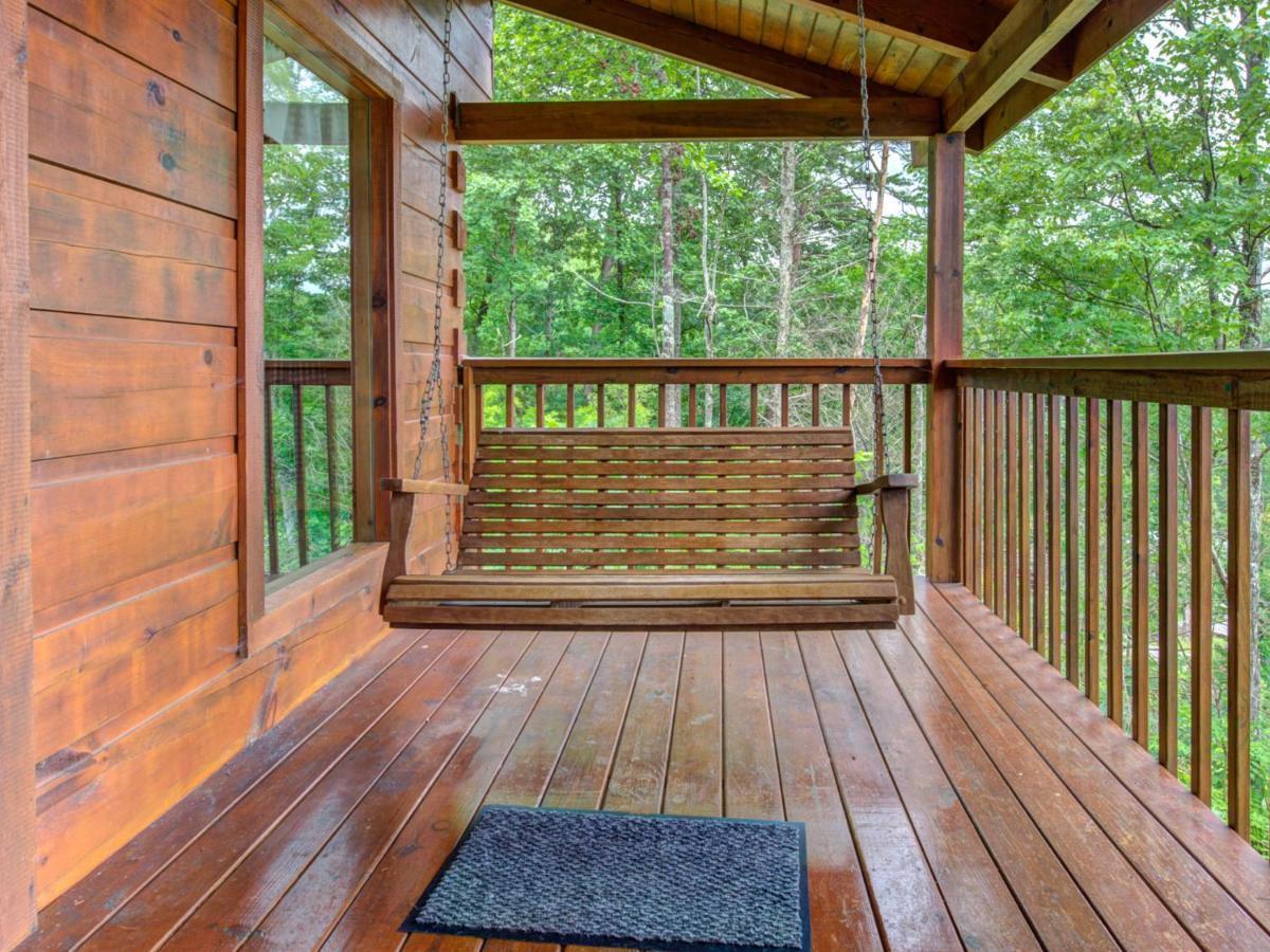 Bear Tracks, 2 Bedrooms, Hot Tub, Fireplace, Wifi, Jetted Tub, Sleeps 6 Gatlinburg Extérieur photo